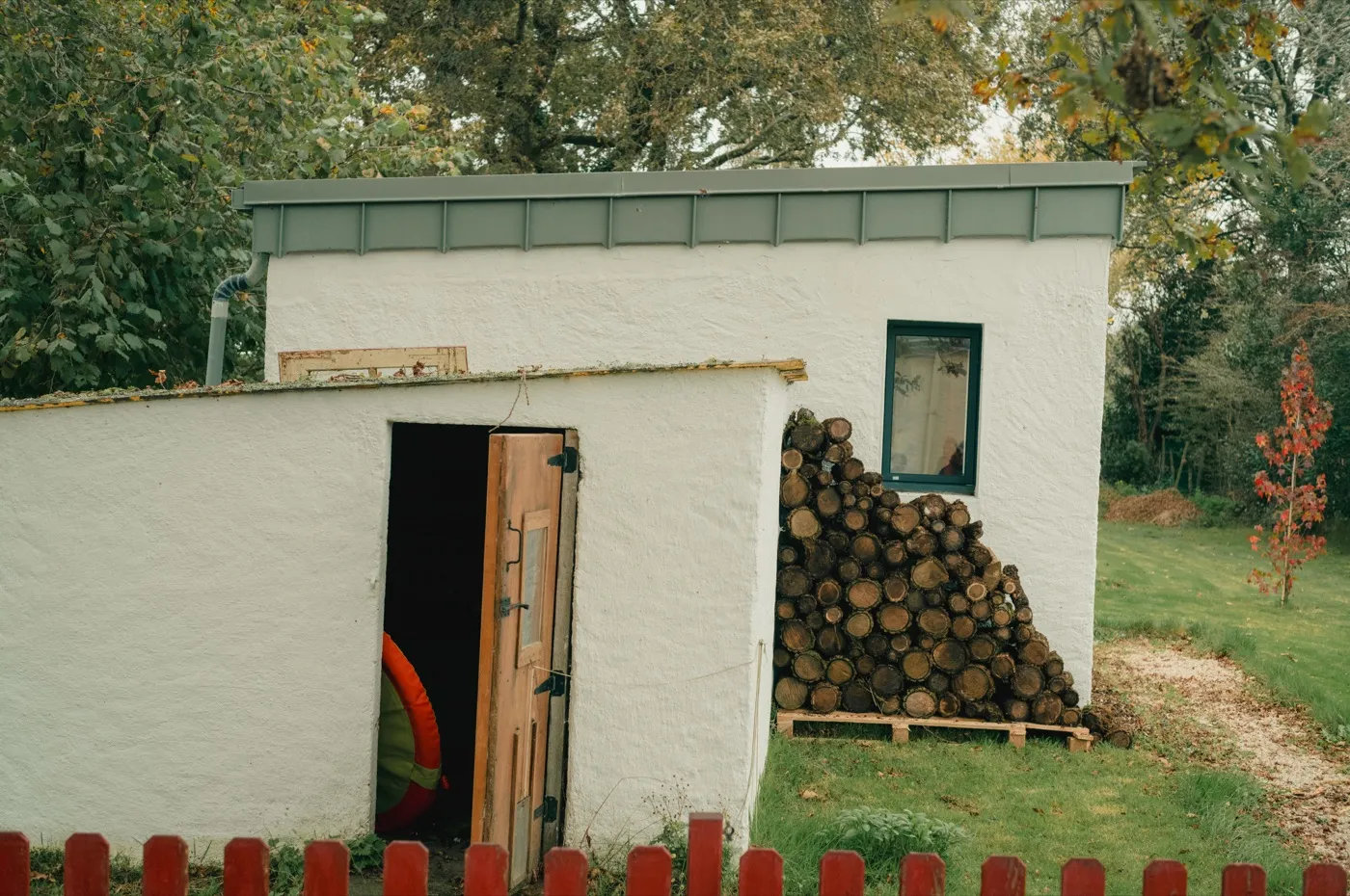 The studio from the garden